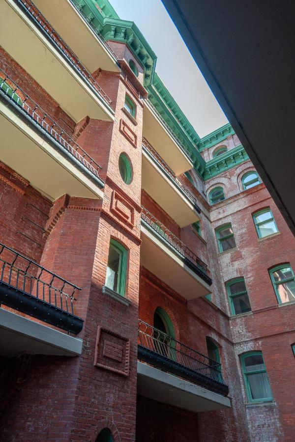 Mint House At The Divine Lorraine Hotel - Philadelphia Eksteriør billede